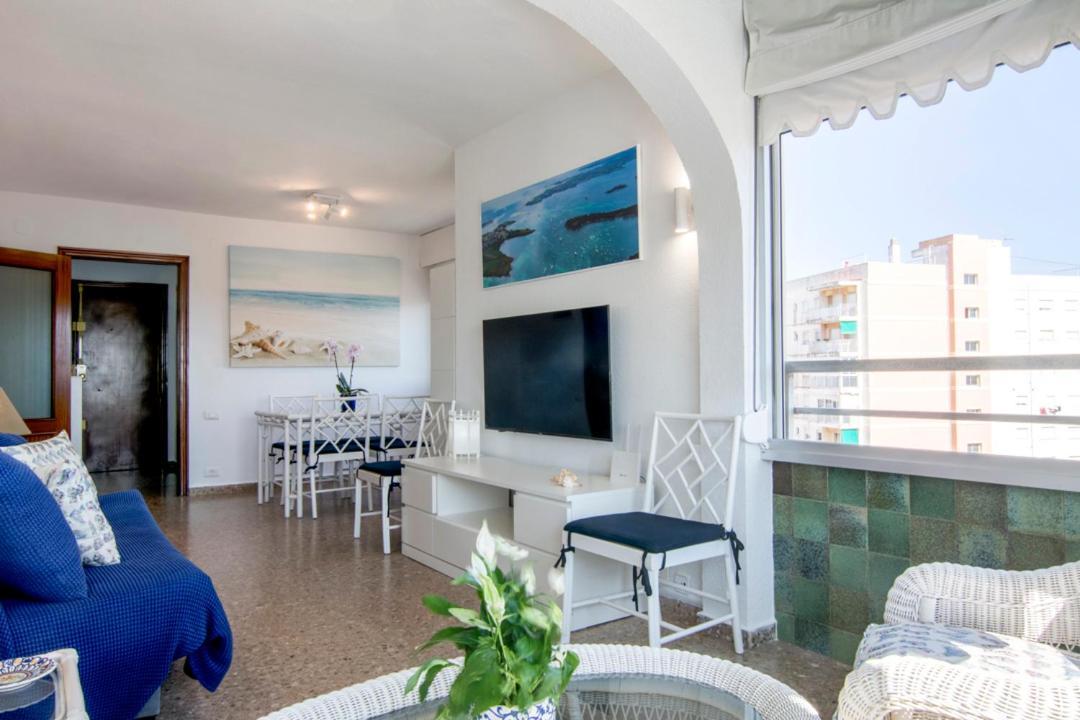 Bright Apartment Steps Away From The Beach Mareny Blau Exterior photo